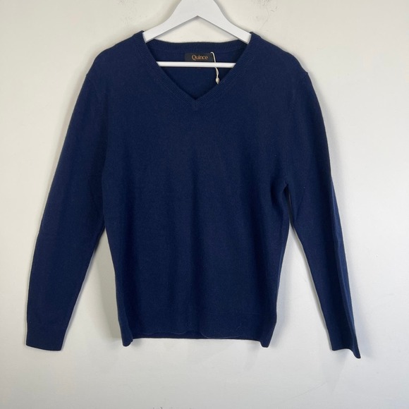 QUINCE Navy Mongolian Cashmere V-Neck Sweater Mens NWT Size Medium - Picture 7 of 11
